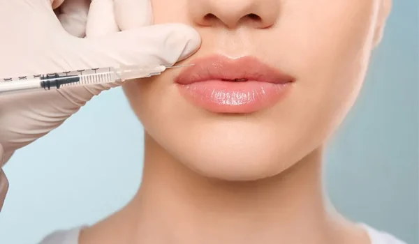 مراقبت‌های بعد از تزریق ژل لب برای بهترین نتیجه